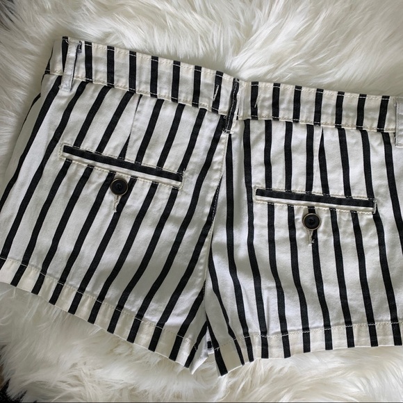 Stripes Denim shorts - Picture 3 of 3